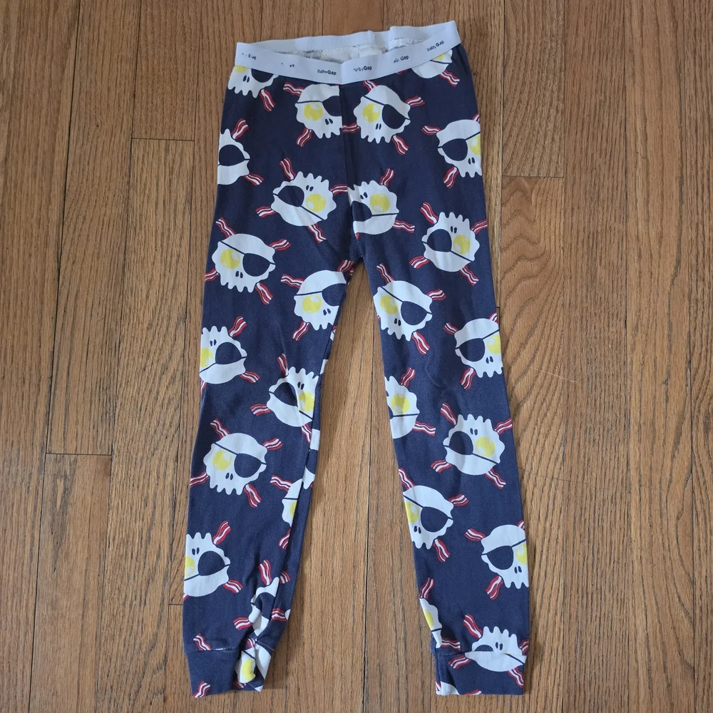 GAP Fun Egg Skull & Bacon Kids Pajama Set Size 5